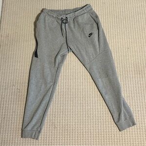 Nike Tech Sweatpants